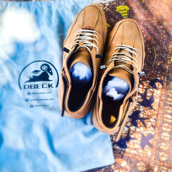 Dbeck Eplorer: Waterproof, Lightweight Unisex Hightop shows *new* - Picture 4 of 5